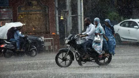 दिल्ली में ठंड की दस्तक, हल्की बूंदाबांदी की चेतावनी! यूपी-बिहार और अन्य राज्यों में बारिश की संभावना