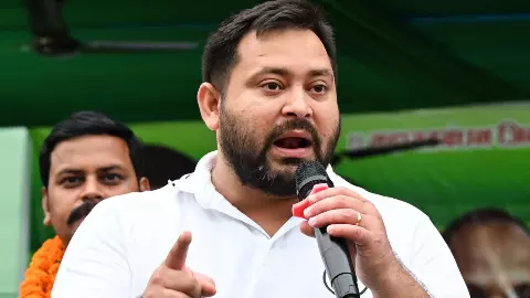 दोस्ती में दरार पर बड़ा फैसला, तेजस्वी इसलिए नहीं करेंगे 4 सीटों पर प्रचार, Congress-CPI ने बढ़ाई मुश्किलें दोस्ती में दरार पर बड़ा फैसला, तेजस्वी इसलिए नहीं करेंगे 4 सीटों पर प्रचार, Congress-CPI ने बढ़ाई मुश्किलें