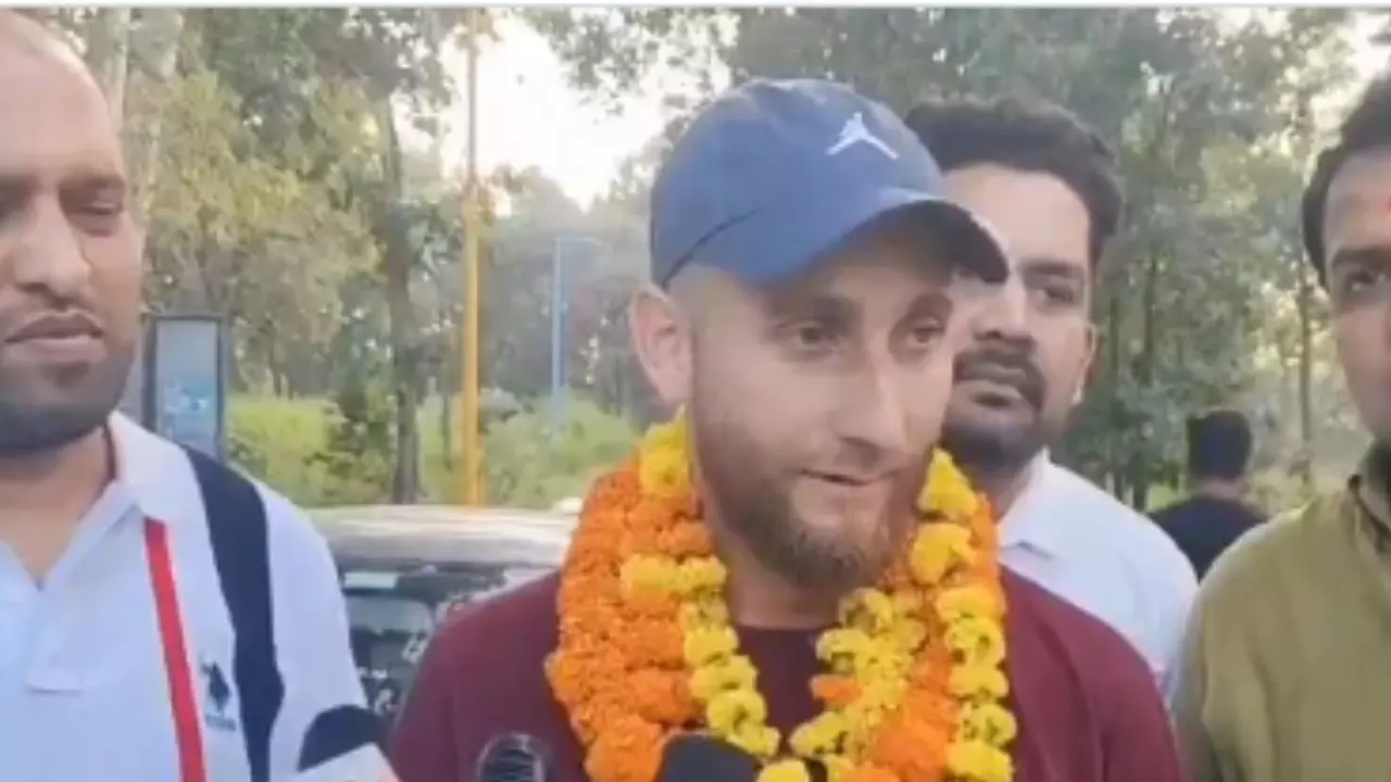 कौन है नजाकत शाह, जिसने पहलगाम हमले में बचाई थी बीजेपी नेता की जान? छत्तीसगढ़ पहुंचने पर हुआ ग्रैंड वेलकम|VIDEO