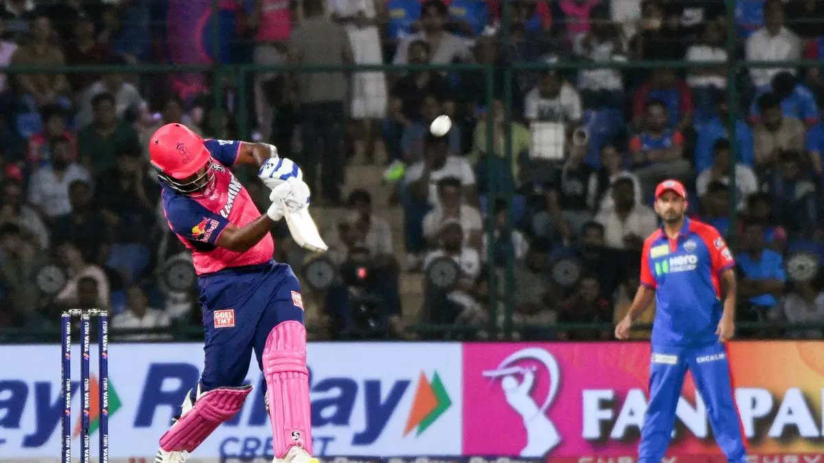 IPL Auction: Sanju Samson फिर Delhi Capitals में? RR-DC मेगा ट्रेड Final Stage पर, Rahul-Jadeja भी बदल सकते हैं टीम IPL Auction: Sanju Samson फिर Delhi Capitals में? RR-DC मेगा ट्रेड Final Stage पर, Rahul-Jadeja भी बदल सकते हैं टीम