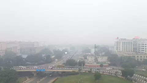 दिल्ली में बादल और धुंध का असर, हिमाचल-उत्तराखंड में बर्फबारी से बढ़ी ठंड; अरुणाचल-बंगाल में मोंथा तूफान का कहर दिल्ली में बादल और धुंध का असर, हिमाचल-उत्तराखंड में बर्फबारी से बढ़ी ठंड; अरुणाचल-बंगाल में मोंथा तूफान का कहर