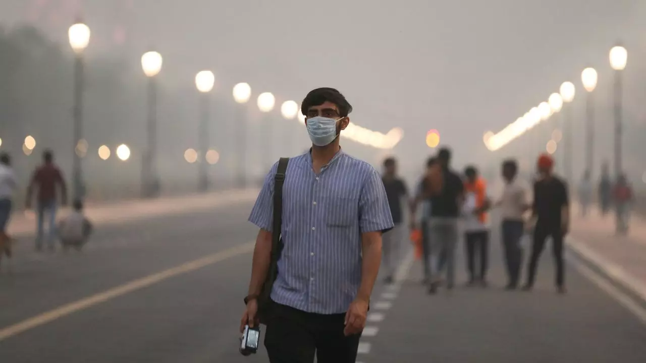 अब मौत दे रही दिल्ली की हवा! PM 2.5 बना ‘साइलेंट किलर’, दिल्ली में प्रदूषण के चलते हो रही 15% मौतें; रिपोर्ट ने खोली आंखें