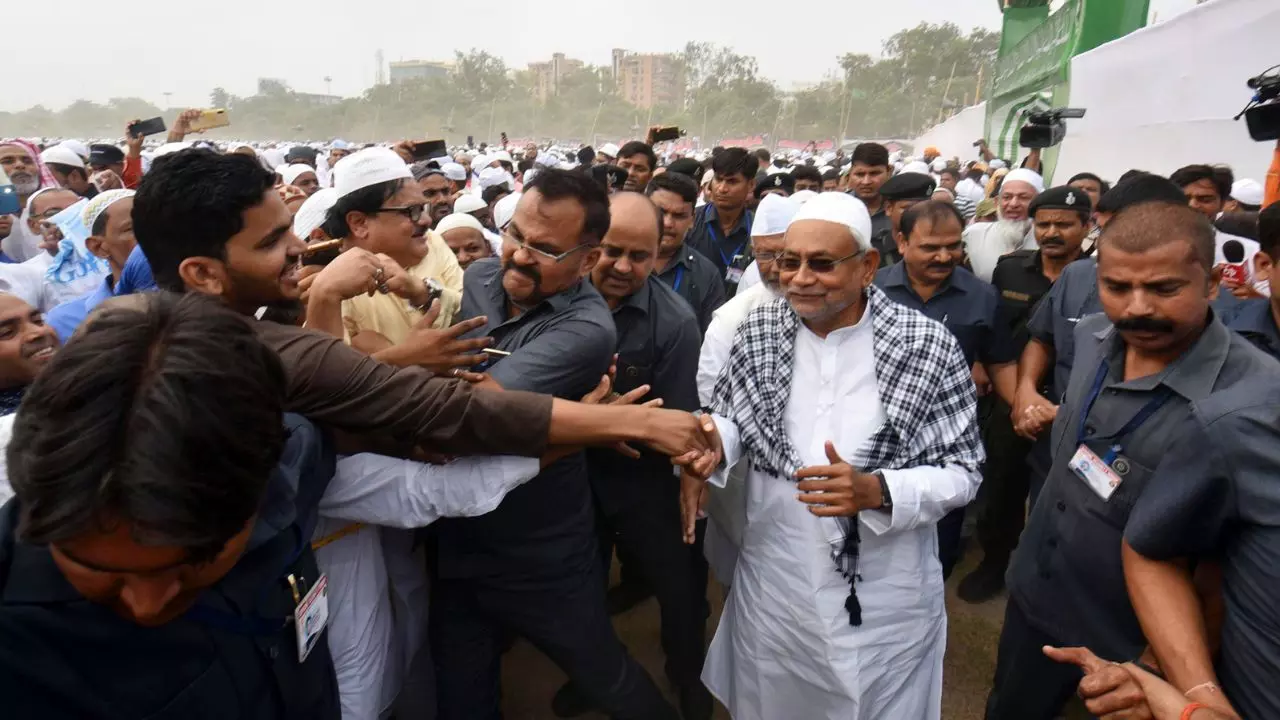 सीमांचल की सियासत: ‘घुसपैठिया’ के शोर के बीच नई आवाज़ें, नया आत्मविश्वास - अल्पसंख्यक समाज का बदलता मिज़ाज