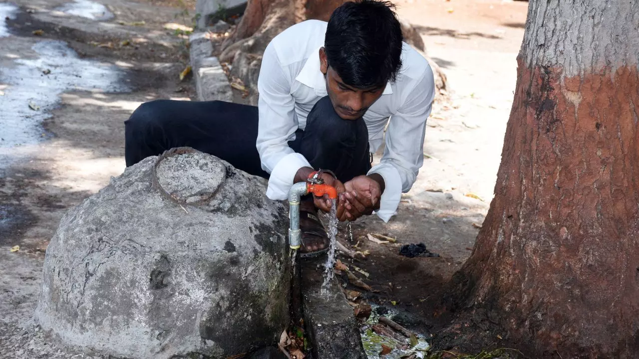 छत्तीसगढ़ की बदल रही तस्वीर, नक्सल प्रभावित इस गांव में पहली बार हर घर में नल से पहुंच रहा पानी