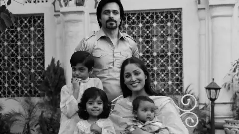 मां को गलत तरह से दिखाया गया है.... शाह बानो की बेटी ने फिल्म Haq पर लगाई रोक की मांग, HC में दायर याचिका मां को गलत तरह से दिखाया गया है.... शाह बानो की बेटी ने फिल्म Haq पर लगाई रोक की मांग, HC में दायर याचिका