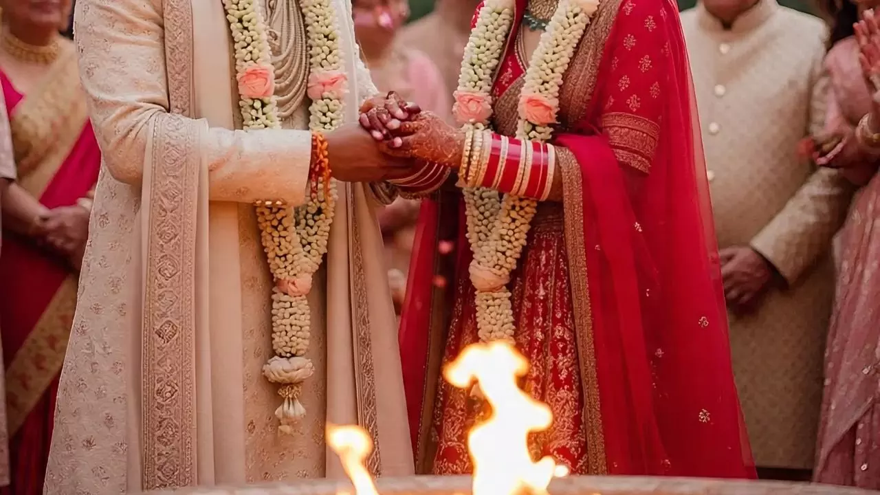 मिलन से पहले जुदाई! सात फेरे से पहले दूल्हे को आया हार्ट अटैक और हो गई मौत