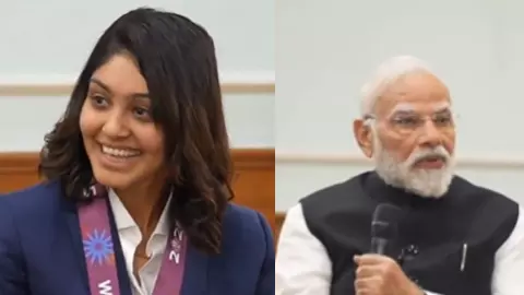 सर आपकी स्किन इतनी ग्लोइंग कैसे? पीएम मोदी से महिला प्लेयर ने पूछा ये सवाल तो हंस पड़ी पूरी टीम, सुनिए जवाब- Video सर आपकी स्किन इतनी ग्लोइंग कैसे? पीएम मोदी से महिला प्लेयर ने पूछा ये सवाल तो हंस पड़ी पूरी टीम, सुनिए जवाब- Video