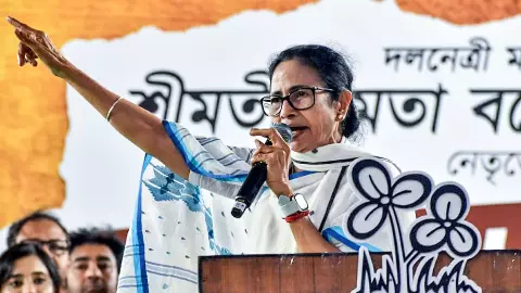 स्कूलों की असेंबली में गाएं ‘बांग्लार माटी’ गीत... पश्चिम बंगाल में ममता सरकार का नया फरमान, जानें क्या है बदलाव का उद्देश्य स्कूलों की असेंबली में गाएं ‘बांग्लार माटी’ गीत... पश्चिम बंगाल में ममता सरकार का नया फरमान, जानें क्या है बदलाव का उद्देश्य