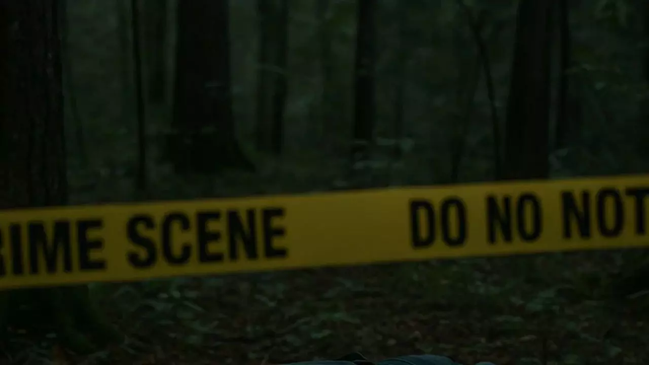 दुमका में खौफनाक वारदात! 17 साल की मासूम का सिर पेड़ से लटका मिला, धड़ जंगल में फेंका लव एंगल की आशंका