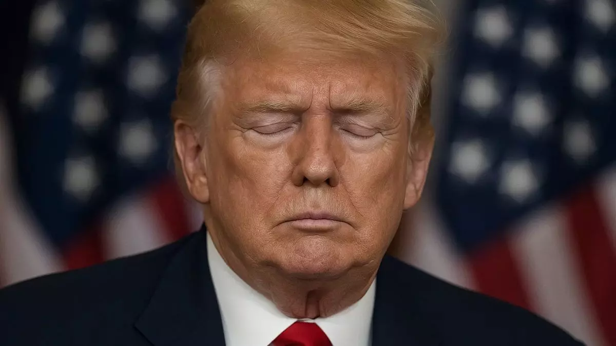 Dozy Don Is Back!  बाइडेन को Sleepy Joe कहने वाले ट्रंप कहीं खुद तो नहीं हैं इसका शिकार? आंखें बंद होने की तस्वीर वायरल