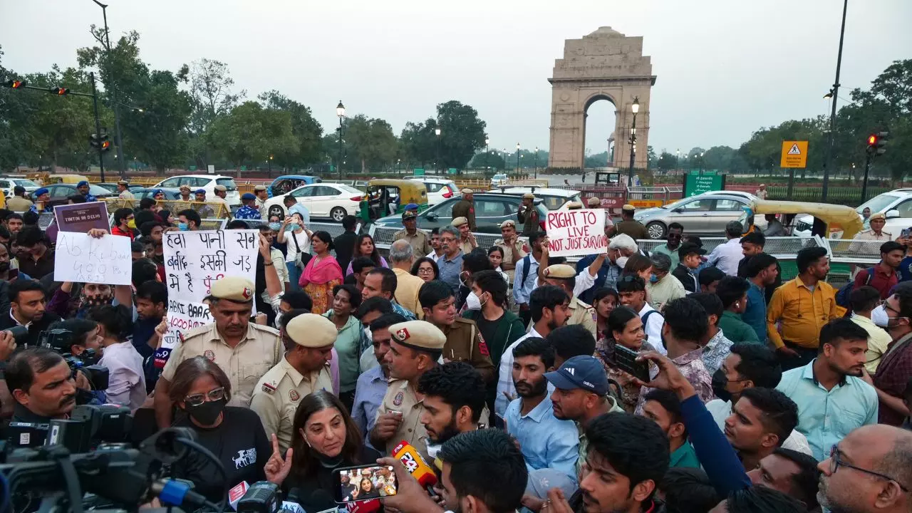 ये दिल्‍ली है मेरे यार... यहां अब सांस लेने के लिए भी लेनी पड़ेगी इजाजत!