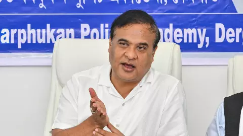 दूसरी शादी करने वालों की खैर नहीं! असम कैबिनेट ने Polygamy बिल को दी मंजूरी, दोषी को 7 साल की सजा और... दूसरी शादी करने वालों की खैर नहीं! असम कैबिनेट ने Polygamy बिल को दी मंजूरी, दोषी को 7 साल की सजा और...