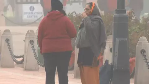 दिल्ली में ठंड बढ़ेगी, उत्तर भारत में शीतलहर की चेतावनी; दक्षिण भारत में भारी बारिश की संभावना