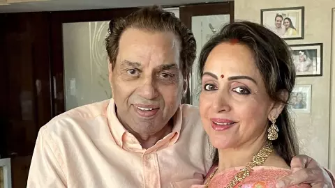 Dharmendra के निधन की झूठी अफवाहों पर भड़की Hema Malini, कहा- बेहद अपमानजनक और गैरज़िम्मेदाराना है Dharmendra के निधन की झूठी अफवाहों पर भड़की Hema Malini, कहा- बेहद अपमानजनक और गैरज़िम्मेदाराना है