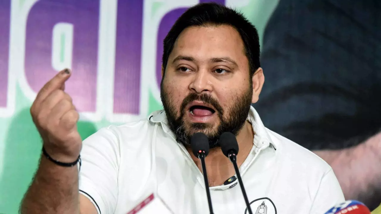 तेजस्वी यादव ने बता दी अपने शपथग्रहण की तारीख, एग्जिट पोल्स को सिरे से नकारा; कहा - ये सब आंकड़े फर्जी हैं