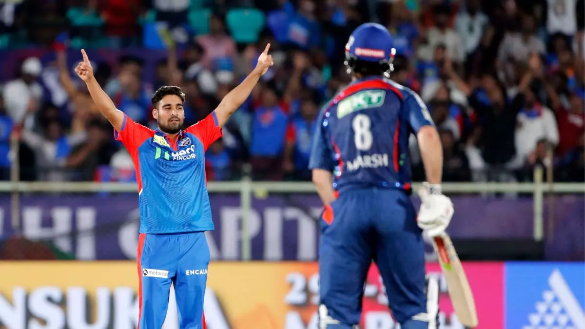 होटल में शादी का झांसा देकर बनाए संबंध, फिर की मारपीट? DC के इस खिलाड़ी पर लगे गंभीर आरोप तो युवती के खिलाफ दर्ज कराई FIR