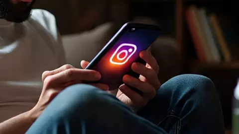 जहर पीकर इंस्टा पर किया पोस्ट, मेटा ने दिया थाने को अलर्ट, सिर्फ 12 मिनट में बरेली पुलिस ने ऐसे बचाई शख्स की जान जहर पीकर इंस्टा पर किया पोस्ट, मेटा ने दिया थाने को अलर्ट, सिर्फ 12 मिनट में बरेली पुलिस ने ऐसे बचाई शख्स की जान