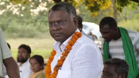 घाटशिला से बाबूलाल सोरेन को हराने वाले कौन हैं सोमेश चंद्र सोरेन? 38 हजार वोटों से मारी बाज़ी