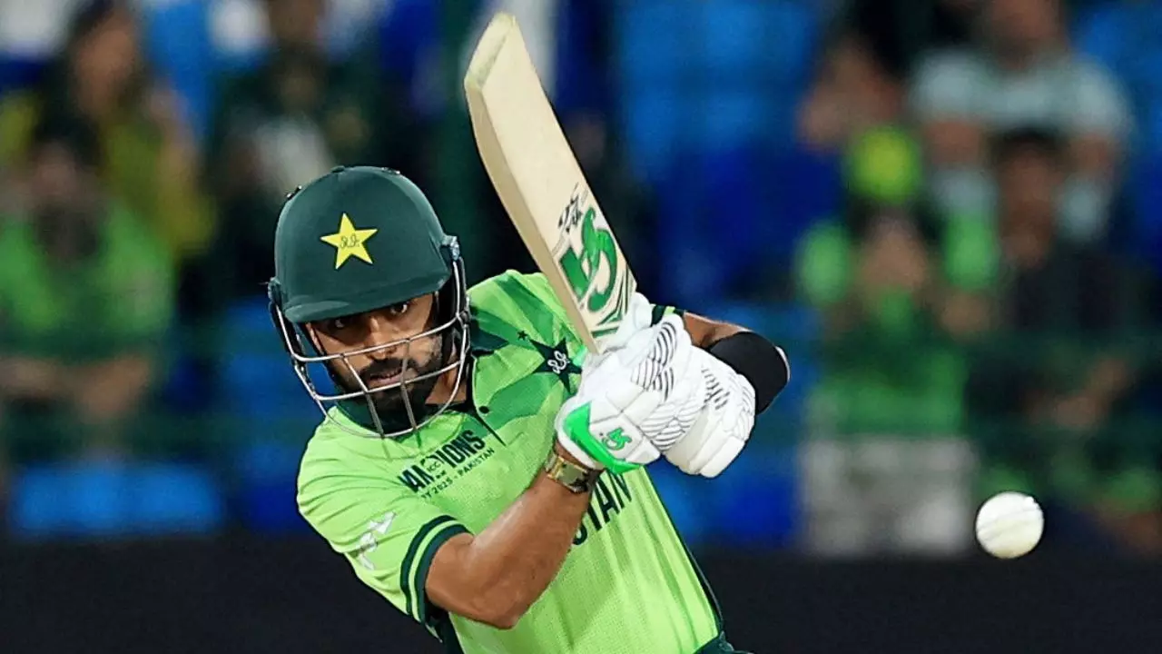 ICC का बाबर आजम के खिलाफ बड़ा एक्शन! मैच में ये हरकत करना पड़ा भारी, जानें क्या है पूरा मामला