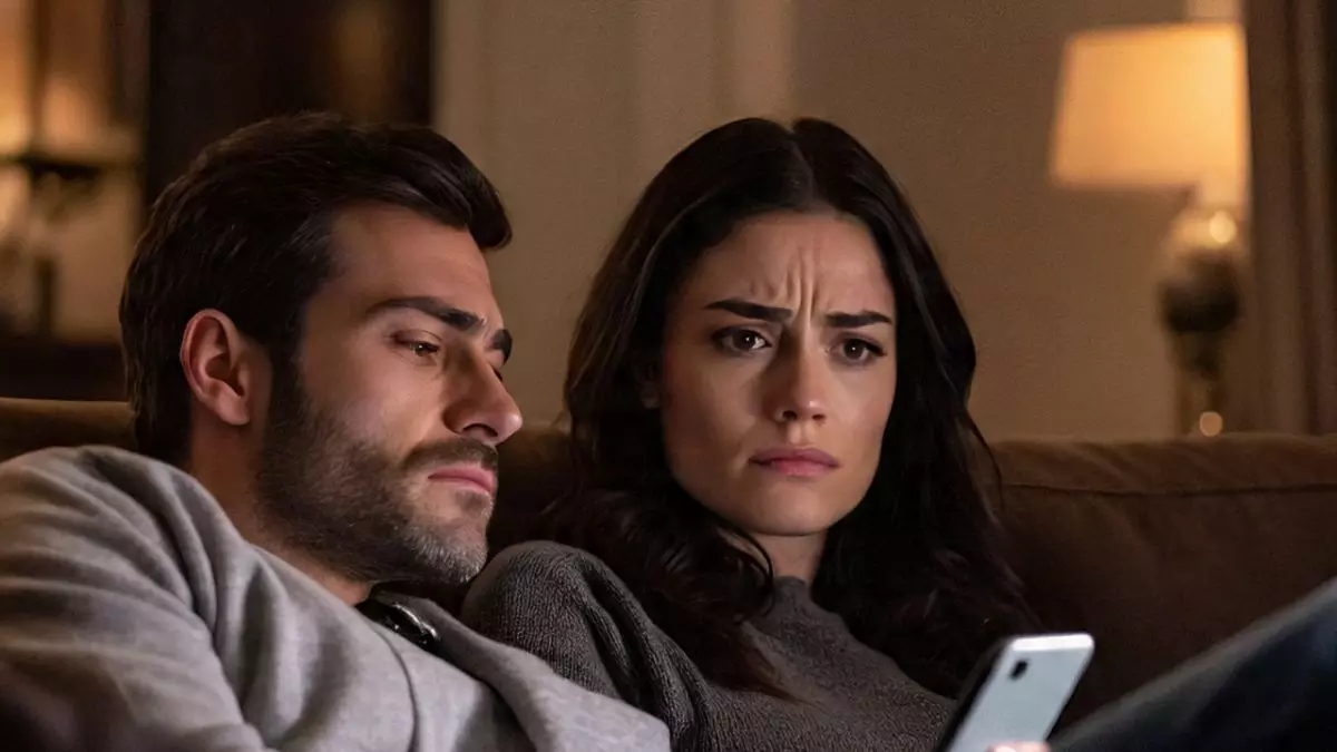 अश्लील फिल्में देखने के कारण मिया- बीवी के रिश्ते में दरार, वीडियो देखकर पति करता था ये डिमांड