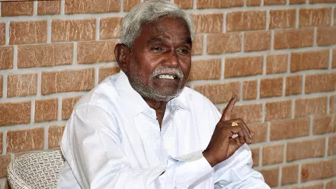 BJP की ट्राइबल इंजीनियरिंग फेल? घाटशिला उपचुनाव में बेटे को जीत नहीं दिला पाए चंपई सोरेन- JMM का किला हुआ और मजबूत BJP की ट्राइबल इंजीनियरिंग फेल? घाटशिला उपचुनाव में बेटे को जीत नहीं दिला पाए चंपई सोरेन- JMM का किला हुआ और मजबूत