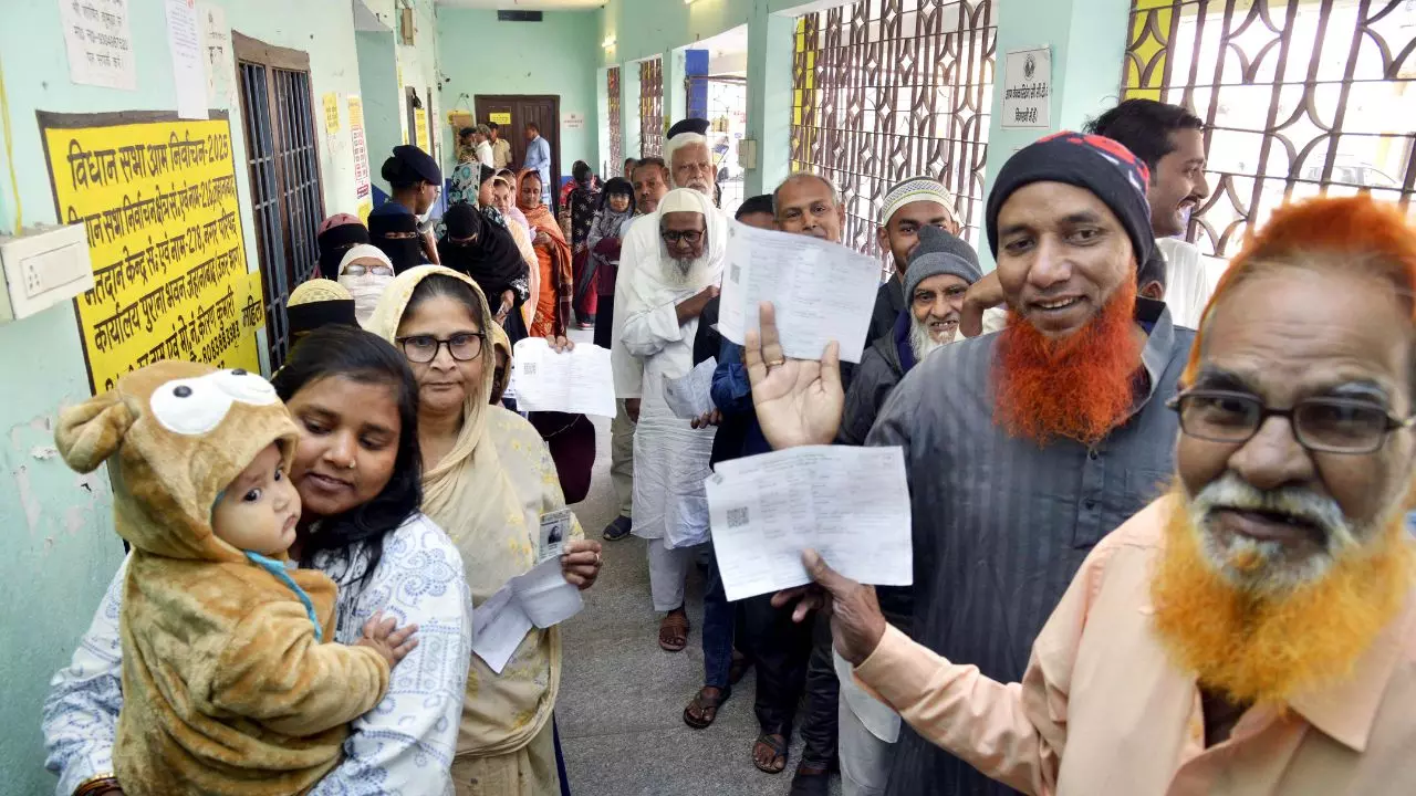 बिहार चुनाव 2025: जहां हटे और जुड़े सबसे ज़्यादा वोटर, वहां रहा NDA का दबदबा - EC के आंकड़ों से बड़ा सामने आया चुनावी गणित