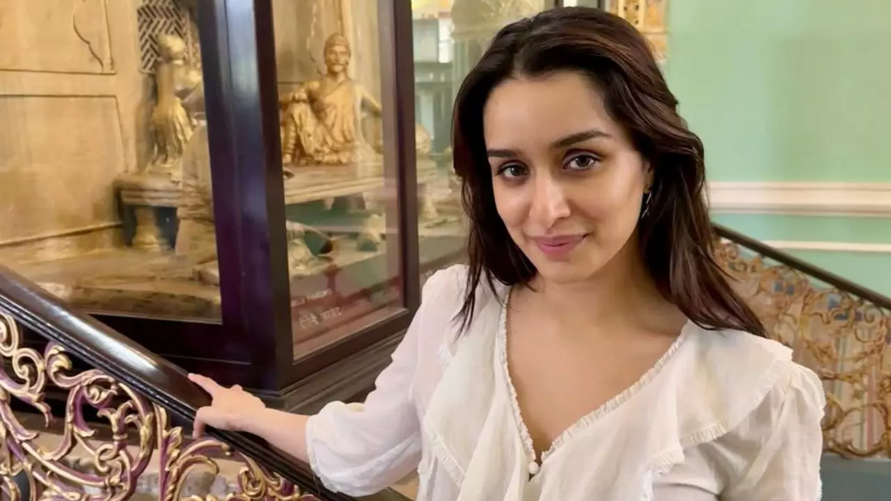 Shraddha Kapoor की चोट ने रोकी Eetha की शूटिंग, लावणी स्टेप्स के चक्कर में पैर हुआ फ्रैक्चर