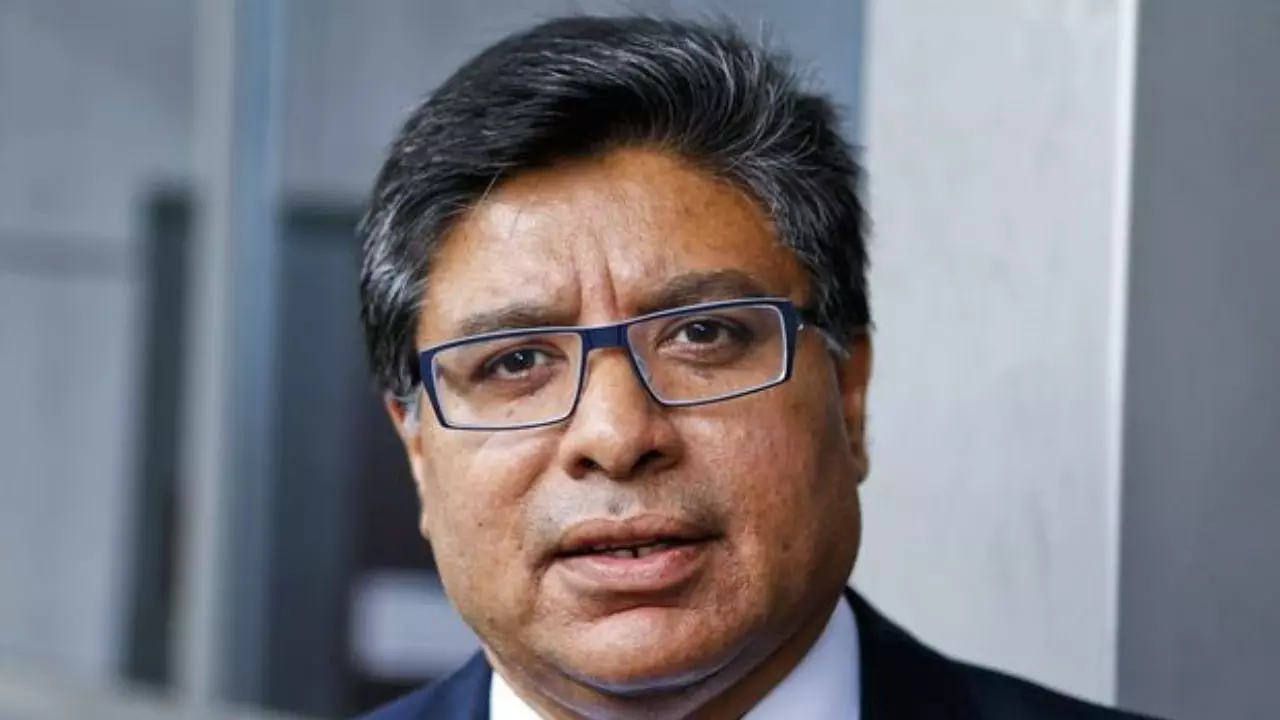 कौन है कोकीन लॉयर दीपक पराड़कर? जानें कनाडा में किन आरोपों के चलते हुआ गिरफ्तार