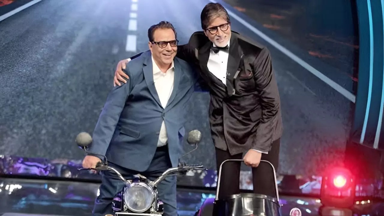 धरम जी चले गए....रात 2:30 बजे Amitabh Bachchan के दिल तोड़ देने वाली पोस्ट पर रो पड़े फैंस भी