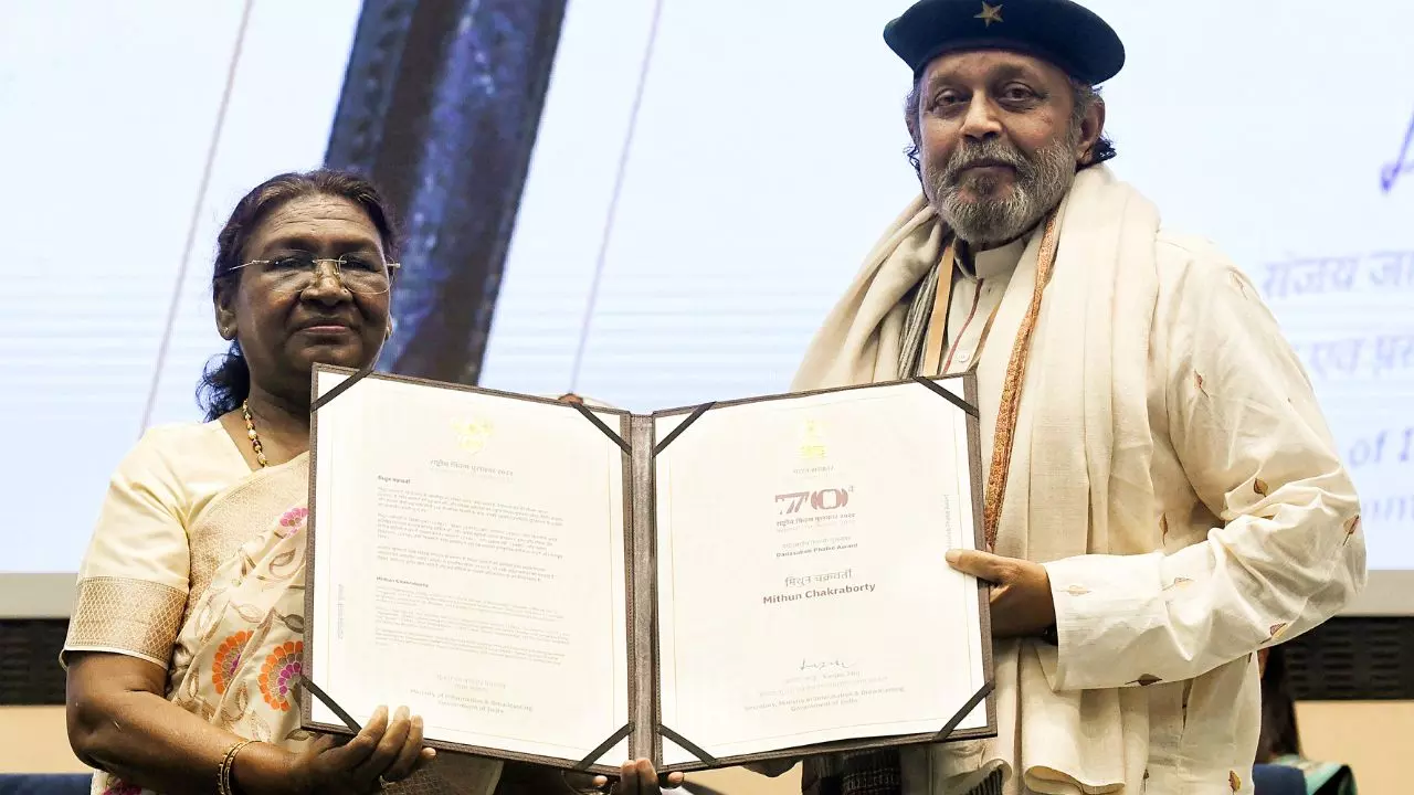 क्यों दिया जाता है दादा साहेब फाल्के अवार्ड? प्राइज मनी से लेकर जानें सब कुछ