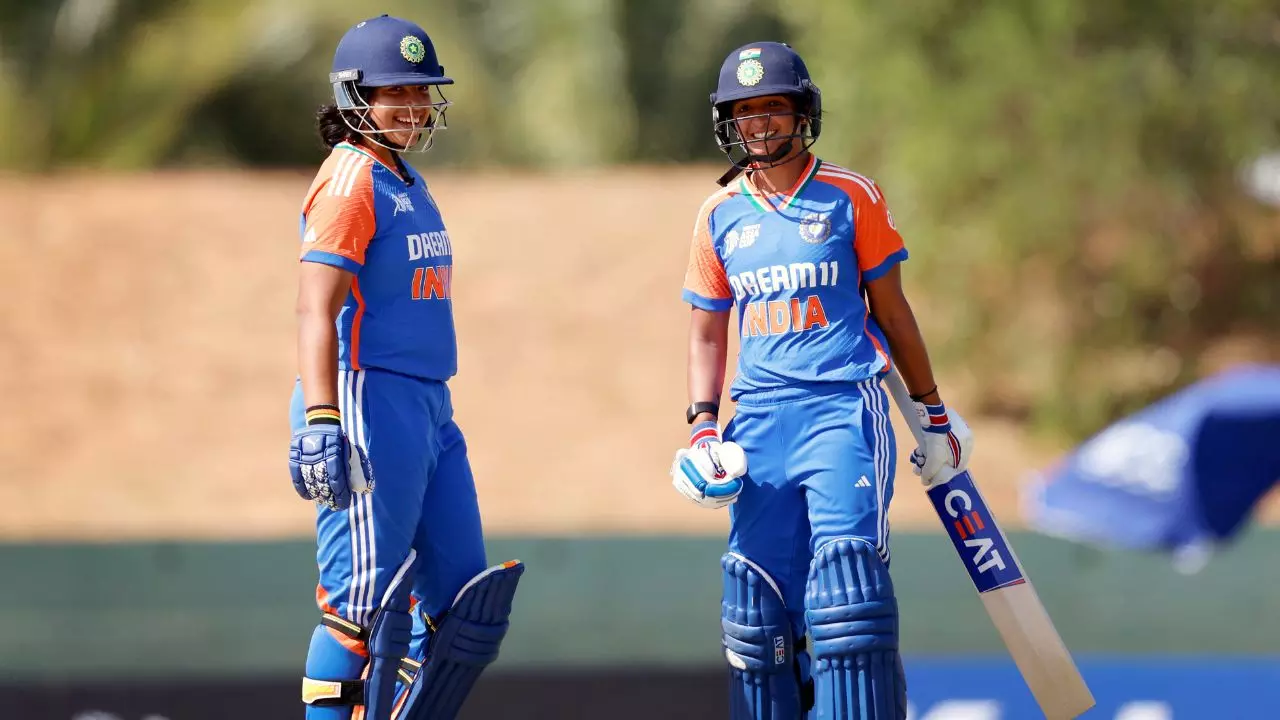 एशिया कप में गरजा हरमनप्रीत और ऋचा घोष का बल्ला, भारत की लड़कियों ने UAE को 78 रनों से दी मात