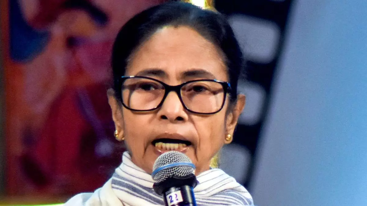 Mandir-Masjid Politics: ममता बनर्जी के मंदिर प्लान पर BJP का वार, बोली- वो मंदिर की बात करती हैं, उनकी टीम मस्जिद की