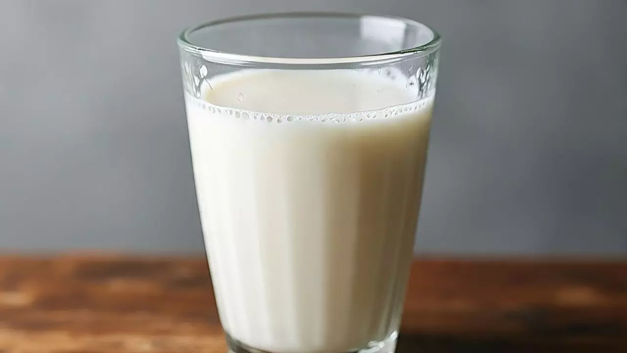 दूध से शुरू हुआ खर्च का तूफान! मदर डेयरी ने बढ़ाए दूध के दाम, आपके शहर में कितना असर?