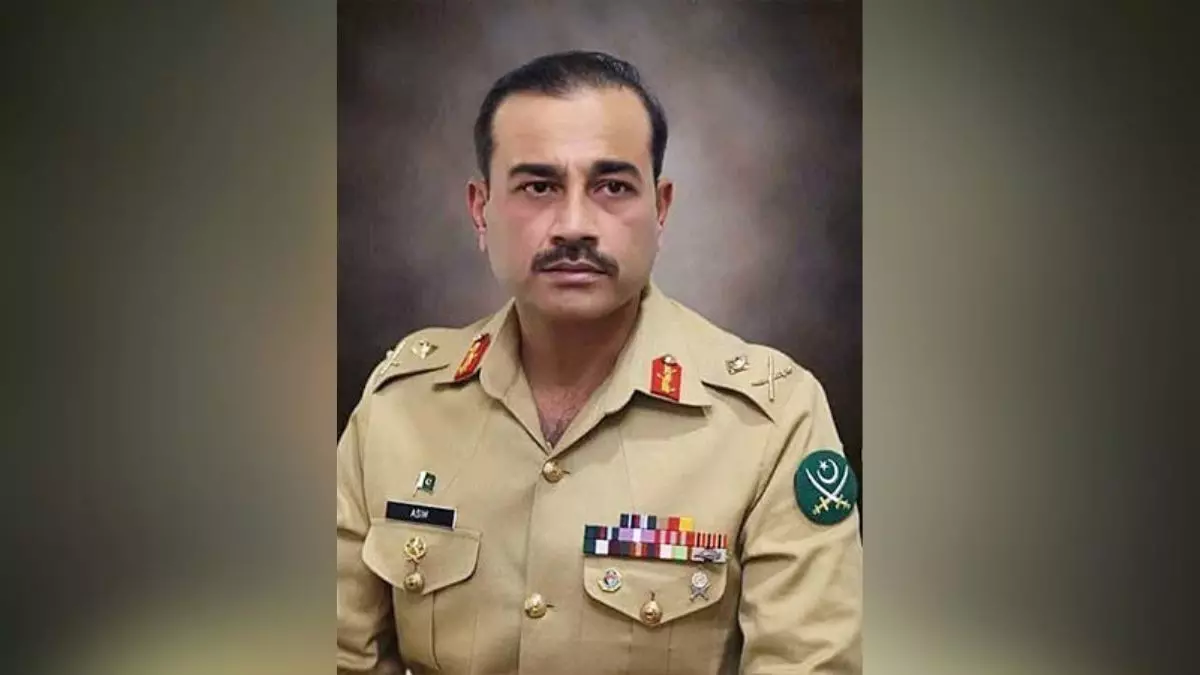 2030 तक कार्यकाल, तीनों सेनाओं और न्यूक्लियर कमांड पर पूरा नियंत्रण... कैसे आसिम मुनीर बने पाकिस्तान के ‘सुपर आर्मी चीफ’?