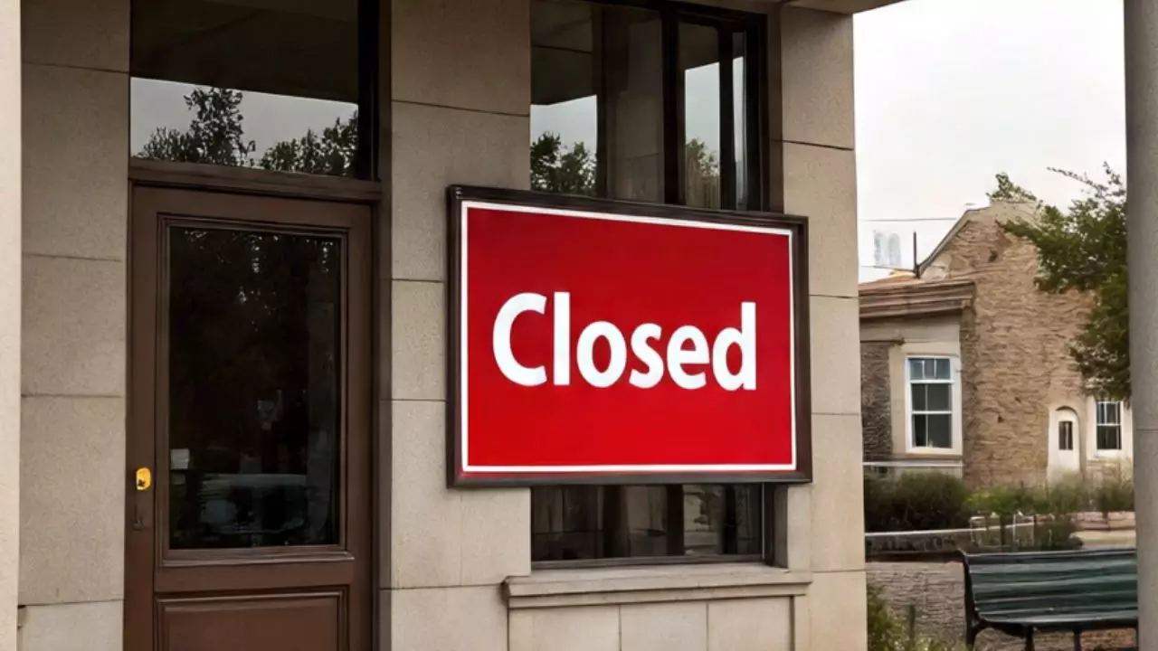 मई में 11 दिन बैंकों की रहेगी छुट्टी, वेडिंग सीजन में लेन-देन की परेशानी से बचने के लिए अपनाएं ये पेमेंट ऑप्शन