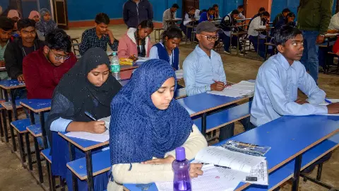 क्‍या आपने देखा झारखंड बोर्ड कक्षा 10-12 की परीक्षा का पूरा शेड्यूल? जानें किस दिन डाउनलोड कर सकेंगे एडमिट कार्ड