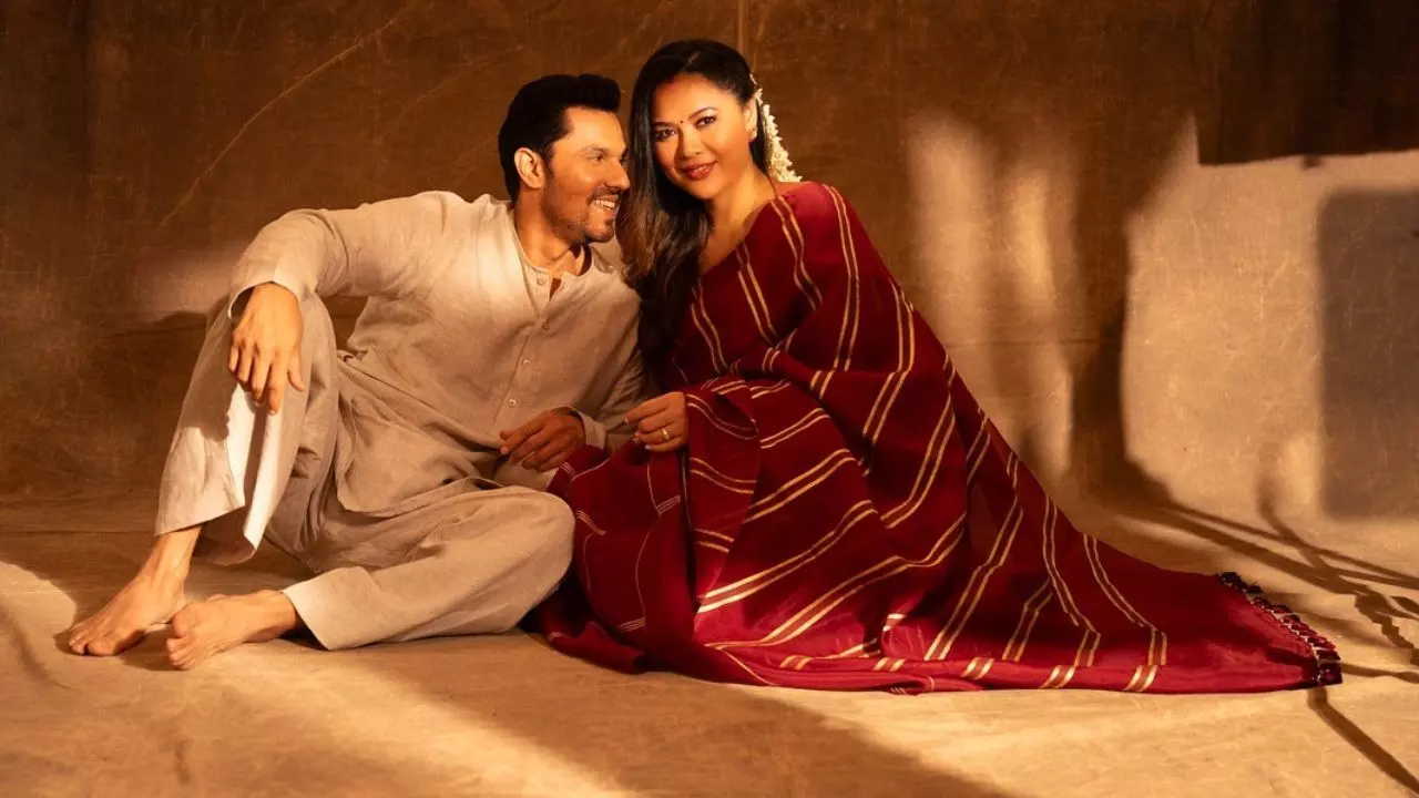 शादी की दूसरी सालगिरह पर Randeep Hooda ने शेयर की गुड न्यूज, प्रेग्नेंट हैं वाइफ Lin Laishram