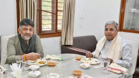 कर्नाटक में चल क्‍या रहा है? अब डीके शिवकुमार के घर ब्रेकफास्‍ट पर जाएंगे सीएम सिद्धारमैया, क्‍या अब भी नहीं बनी बात?