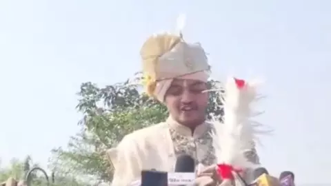 11 सीएम और 8 राज्यपाल मौजूद... 21 दूल्हों के साथ निकली सीएम मोहन यादव के बेटे की बारात, सामूहिक विवाह सम्मेलन में होगी शादी 11 सीएम और 8 राज्यपाल मौजूद... 21 दूल्हों के साथ निकली सीएम मोहन यादव के बेटे की बारात, सामूहिक विवाह सम्मेलन में होगी शादी