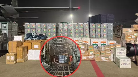 कोलंबो जलमग्न, 334 लोगों की मौत और 400 लापता... श्रीलंका में Cyclone Ditwah का कहर; भारत ने फिर भेजी 10 टन राहत सामग्री