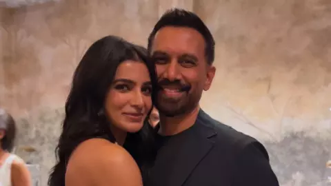 Samantha Ruth Prabhu और Raj Nidimoru ने लिंग भैरवी मंदिर में रचाई शादी, सिर्फ 30 मेहमान हुए शामिल! Samantha Ruth Prabhu और Raj Nidimoru ने लिंग भैरवी मंदिर में रचाई शादी, सिर्फ 30 मेहमान हुए शामिल!