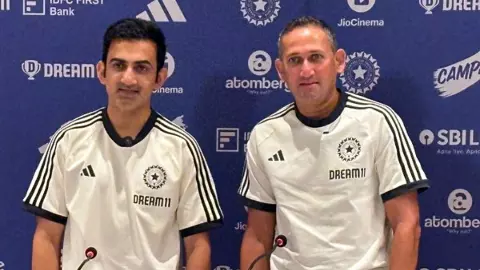 IND vs SA: दूसरे वनडे से पहले BCCI ने बुलाई हाई-लेवल बैठक, गंभीर-अगरकर से होंगे सवाल-जवाब! जानें पूरा मामला