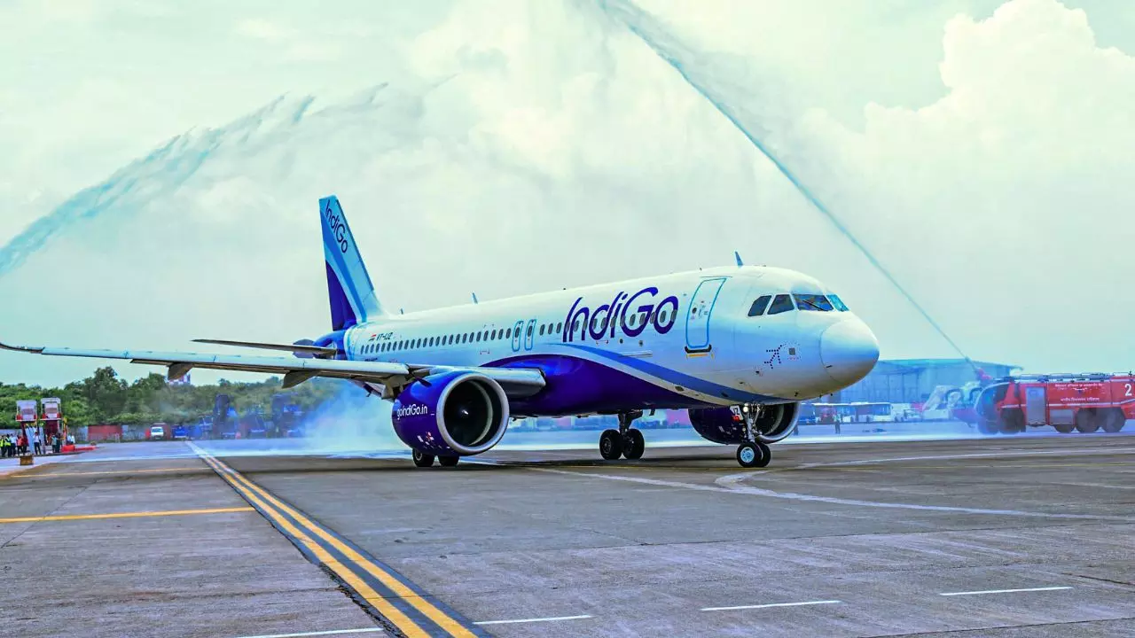 चौकीदार बनने की औकात नहीं, जाओ चप्पल सिलो... ट्रेनी पायलट ने इंडिगो के तीन अधिकारियों पर लगाया आरोप, FIR दर्ज