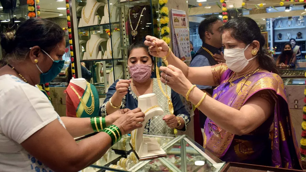 अब और बढ़ेगी आपके घर पर रखे सोने की चमक, 85% तक मिलेगा लोन, तय हो गए नए नियम