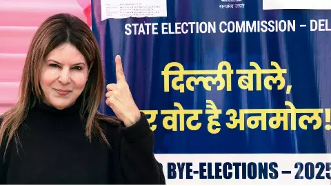 Delhi MCD Bypolls 2025: 12 वार्डों में फैसला आज - किसकी ताकत भारी पड़ेगी? BJP, AAP और कांग्रेस की अग्निपरीक्षा Delhi MCD Bypolls 2025: 12 वार्डों में फैसला आज - किसकी ताकत भारी पड़ेगी? BJP, AAP और कांग्रेस की अग्निपरीक्षा