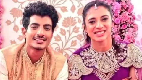 स्मृति मंधाना के साथ शादी टलने के बाद प्रेमानंद महाराज के आश्रम पहुंचे पलाश मुच्छल, यूजर्स बोले- यह नई नौटंकी... स्मृति मंधाना के साथ शादी टलने के बाद प्रेमानंद महाराज के आश्रम पहुंचे पलाश मुच्छल, यूजर्स बोले- यह नई नौटंकी...