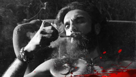 Ranveer Singh Dhurandhar ने तोड़ा रिकॉर्ड, CBFC ने चलाई इन सीन्स पर कैंची Ranveer Singh Dhurandhar ने तोड़ा रिकॉर्ड, CBFC ने चलाई इन सीन्स पर कैंची