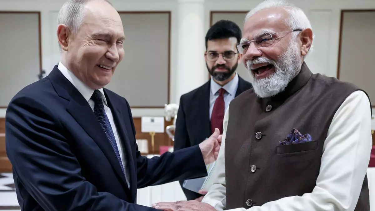 पुतिन के भारत दौरे से पाकिस्तानी मीडिया को लगी मिर्ची, चीन ने कहा- दोनों देशों को अलग-थलग नहीं किया जा सकता