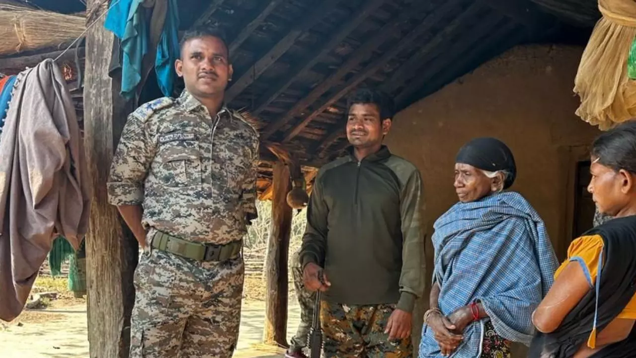 कौन हैं सुकमा के SP किरण चव्हाण? जिले के 80 फीसदी हिस्से को कर दिया नक्सल मुक्त, 587 नक्सलियों ने किया आत्मसमर्पण