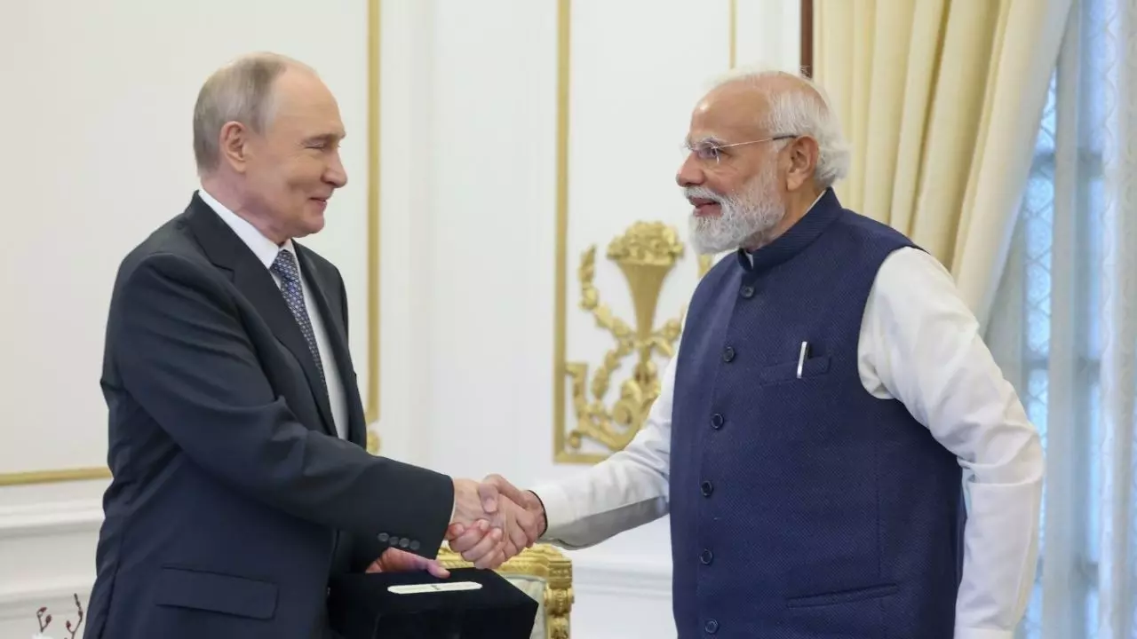 तेल से न्यूक्लियर तक, 19 डील और भारत-रूस रिश्तों में बड़ा धमाका! पुतिन के पावर-पैक दौरे से हिंदुस्तान को होगा कितना फायदा?